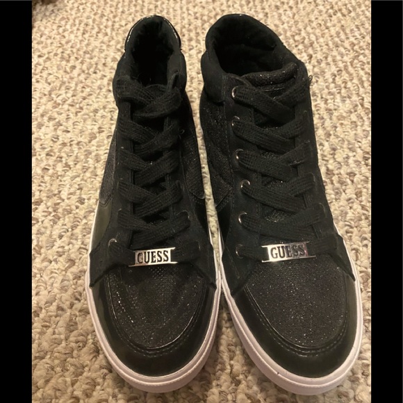 New wot Guess high top sneaker - Picture 1 of 3